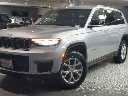 Used 2022 Jeep Grand Cherokee L Limited image 37