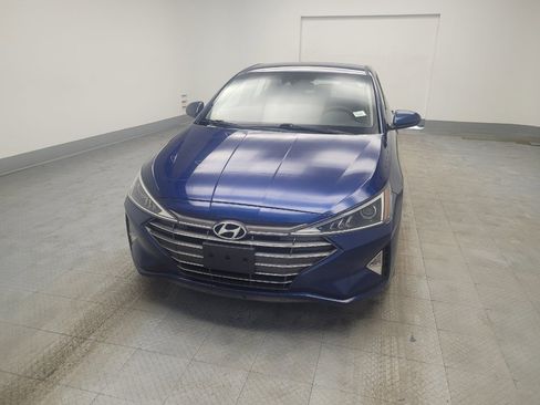 Used 2020 Hyundai Elantra SEL image 15