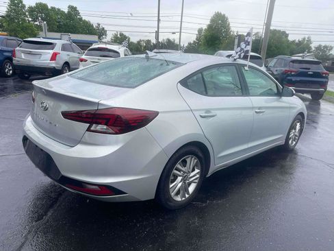 Used 2019 Hyundai Elantra Value Edition FWD image 9