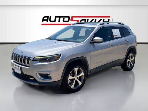 Used 2021 Jeep Cherokee Limited w/ Elite Package AWD/4WD image 3