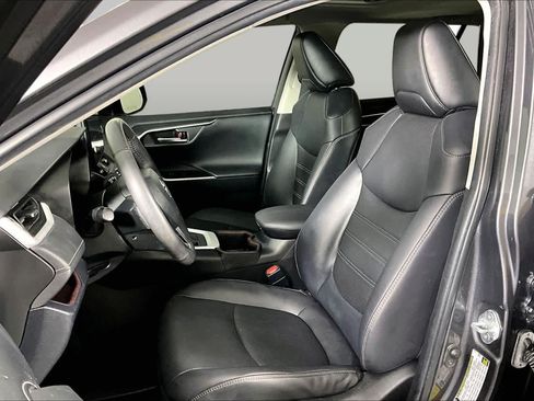 Used 2023 Toyota RAV4 Limited FWD image 8