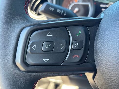 Used 2024 Jeep Wrangler Unlimited Rubicon AWD/4WD image 16