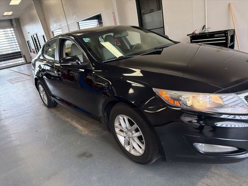 Used 2013 Kia Optima LX image 1