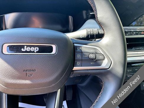 Used 2022 Jeep Compass Limited w/ Elite Group AWD/4WD image 17