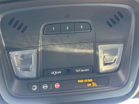 Certified 2023 Chevrolet Traverse LT w/ Midnight/Sport Edition image 38