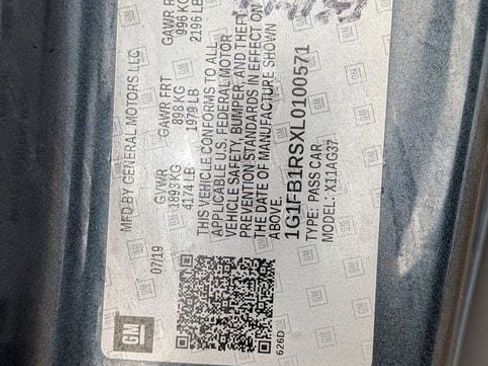 Used 2020 Chevrolet Camaro LT image 26