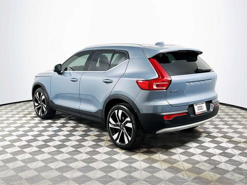 Used 2023 Volvo XC40 B5 Plus w/ Driver Assist Package AWD/4WD image 5
