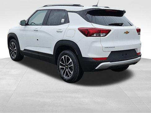New 2026 Chevrolet TrailBlazer LT w/ Convenience Package image 3