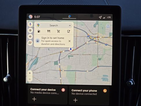 New 2026 Volvo XC60 B5 Plus w/ Climate Package image 16