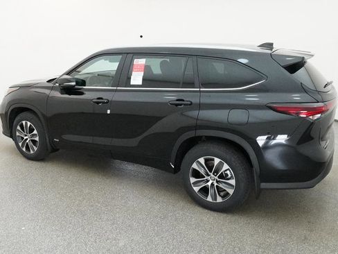 New 2026 Toyota Highlander XLE image 54