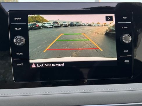 New 2026 Volkswagen Taos SE AWD/4WD image 18
