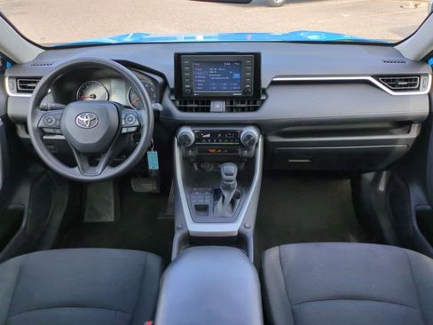 Used 2021 Toyota RAV4 LE AWD/4WD image 14