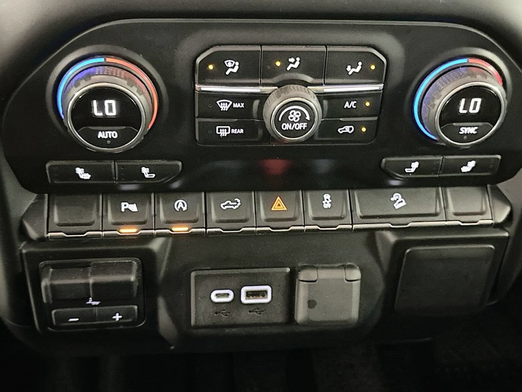 Used 2019 Chevrolet Silverado 1500 RST AWD/4WD image 51