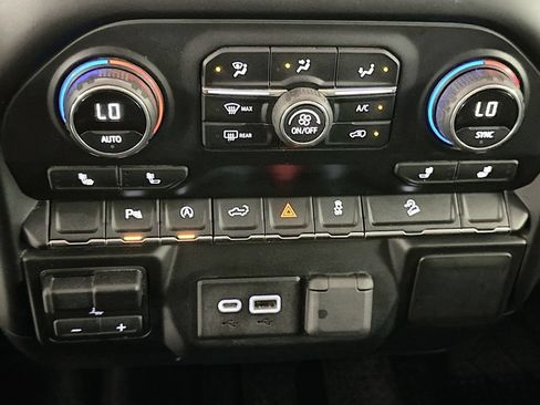 Used 2019 Chevrolet Silverado 1500 RST AWD/4WD image 51