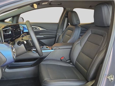 Used 2024 Chevrolet Equinox EV LT AWD/4WD image 11