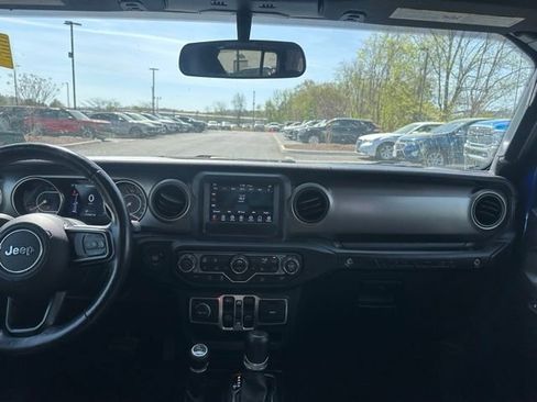 Used 2019 Jeep Wrangler Unlimited Sport S image 24