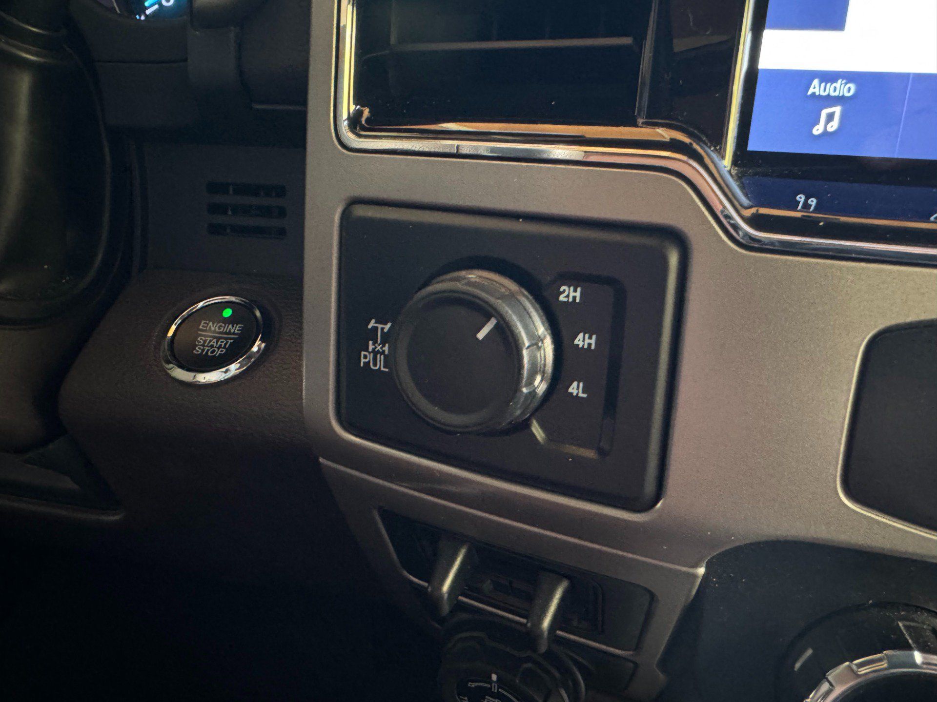 Used 2022 Ford F350 King Ranch w/ King Ranch Ultimate Package AWD/4WD image 29