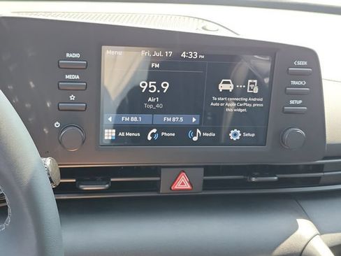 New 2026 Hyundai Elantra SEL Sport FWD image 11