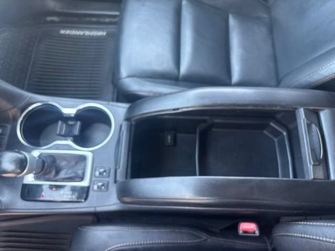 Used 2016 Toyota Highlander XLE AWD/4WD image 41