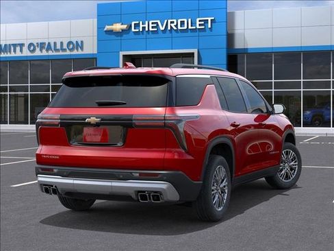 New 2025 Chevrolet Traverse LT w/ LPO, Illumination Package image 4