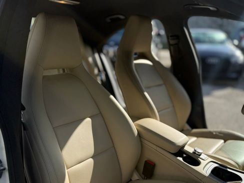 Used 2019 Mercedes-Benz CLA 250 image 31