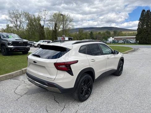 New 2026 Chevrolet Trax ACTIV FWD image 11