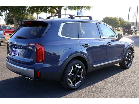 Used 2025 Kia Telluride S AWD/4WD image 13
