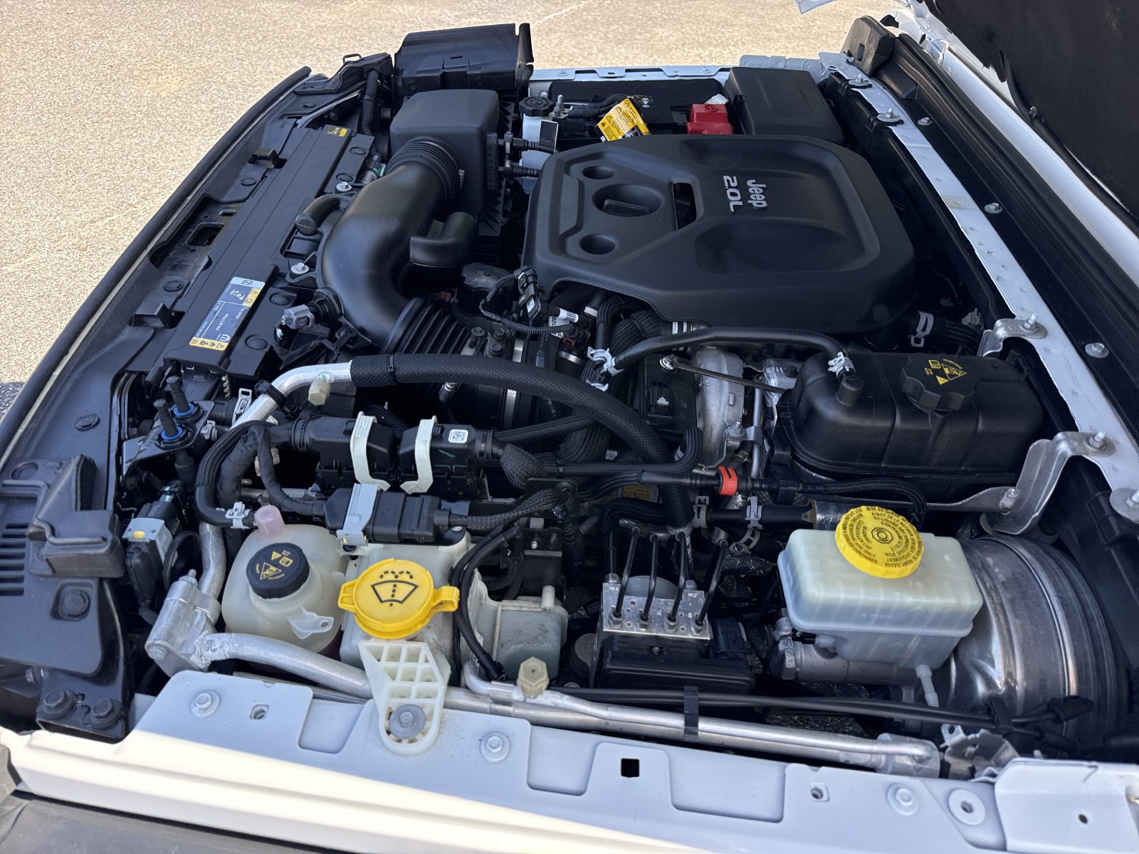 Used 2022 Jeep Wrangler Unlimited Sport AWD/4WD image 34