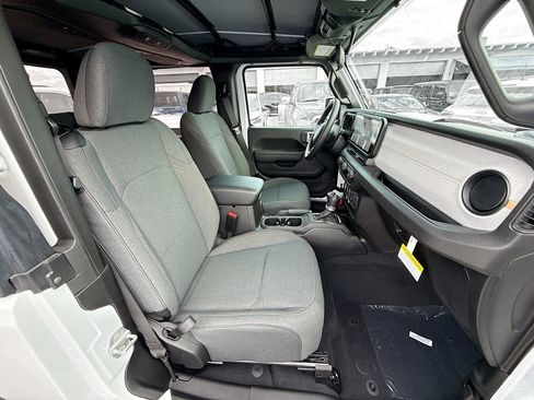 New 2026 Jeep Wrangler Sport AWD/4WD image 29