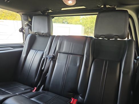 Used 2017 Lincoln Navigator Select image 17