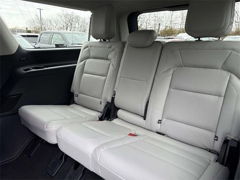 New 2025 Lincoln Navigator L Reserve image 19