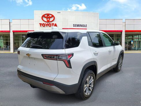 Used 2025 Chevrolet Equinox LT FWD image 3