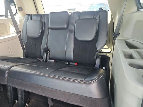 Used 2017 Dodge Grand Caravan SXT FWD image 20