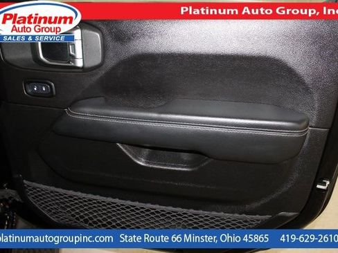 Used 2019 Jeep Wrangler Unlimited Sahara w/ Safety Group image 39