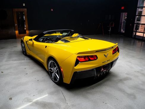Used 2015 Chevrolet Corvette Stingray Convertible w/ 3LT Preferred Equipment Group RWD image 26