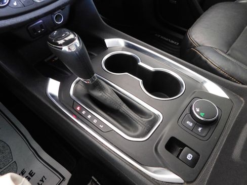 Used 2018 Chevrolet Traverse Premier w/ Driver Confidence II Package image 19