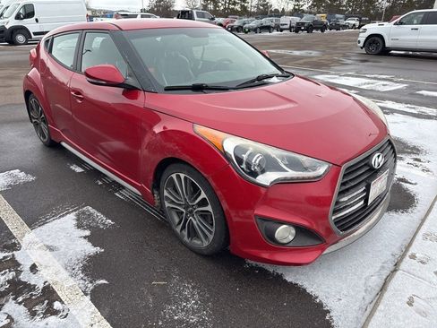Used 2016 Hyundai Veloster Turbo image 1