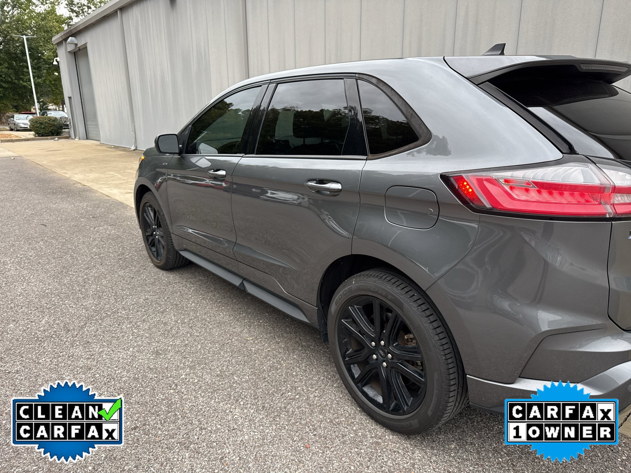 Used 2022 Ford Edge ST-Line AWD/4WD image 2