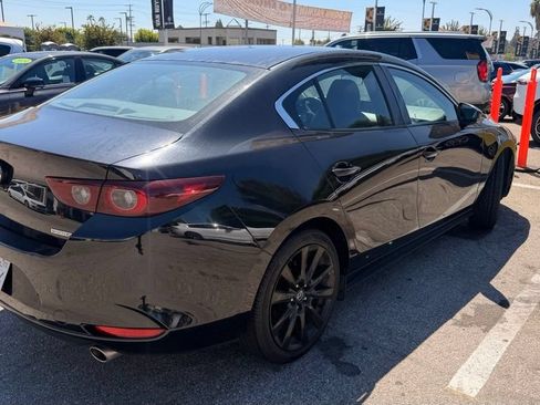 Used 2024 MAZDA MAZDA3 s FWD image 3
