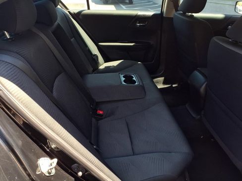 Used 2016 Honda Accord LX image 22
