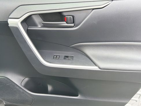 Used 2024 Toyota RAV4 LE AWD/4WD image 25