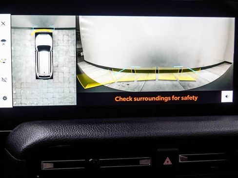 Used 2025 Toyota Land Cruiser w/ Premium Package image 31