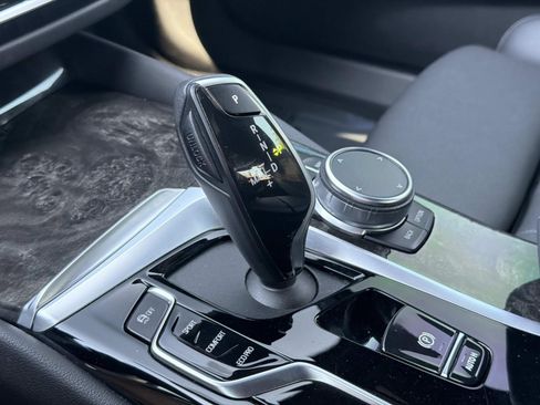 Certified 2023 BMW 530i w/ Premium Package RWD image 27