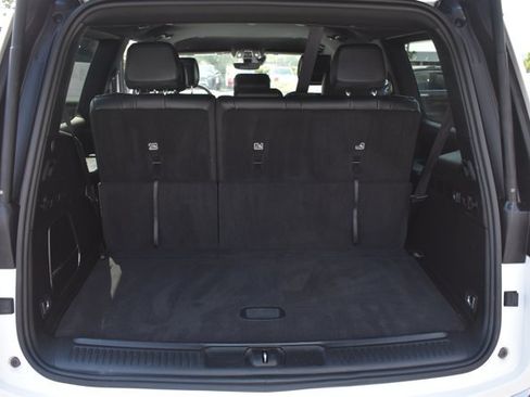 Used 2024 Jeep Wagoneer Series II w/ Flexible Seating Group RWD image 18
