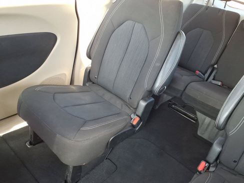 Used 2023 Chrysler Voyager LX FWD image 22