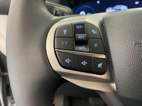 New 2026 Ford Explorer Active w/ Active Comfort Package AWD/4WD image 19