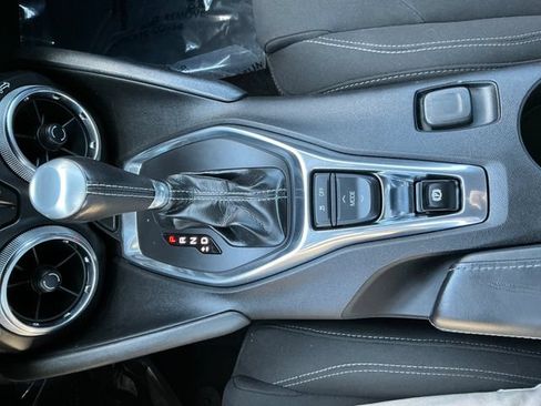 Used 2019 Chevrolet Camaro LT RWD image 26