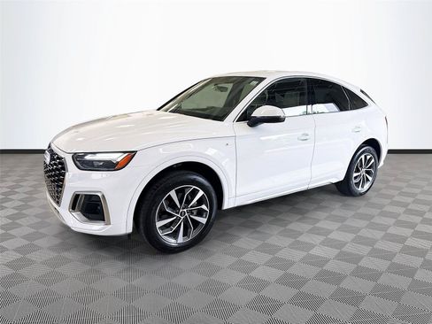 Used 2023 Audi Q5 2.0T Premium Plus w/ Premium Plus Package AWD/4WD image 2