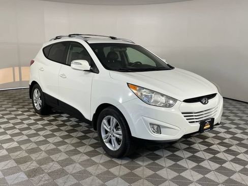 Used 2013 Hyundai Tucson GLS FWD image 24