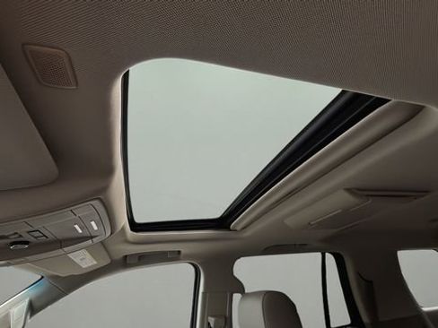 Used 2018 Chevrolet Tahoe Premier image 19